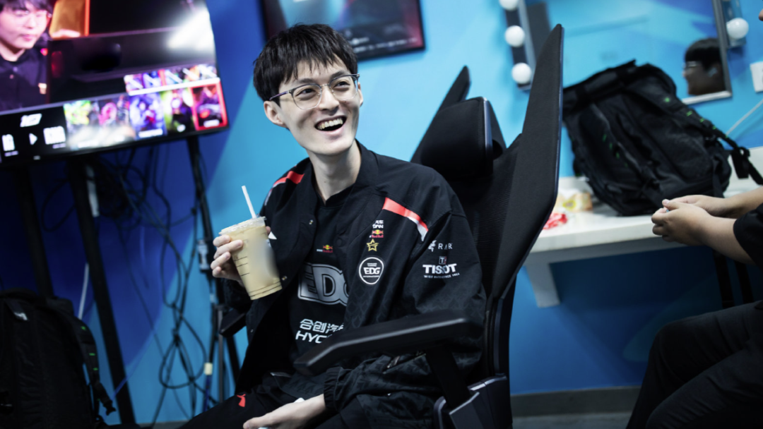 爱游戏登入Uzi官方宣布比赛局势复杂新规，切尔西引发争议！热度持续攀升(uziez比赛视频)