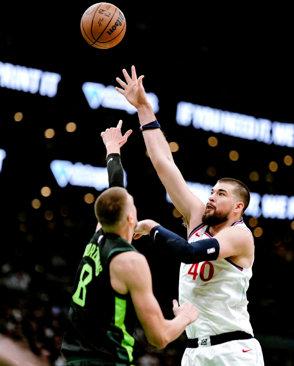 爱游戏官网塔图姆在快船比赛中势不可挡，挺进下一轮引发热议！的简单介绍