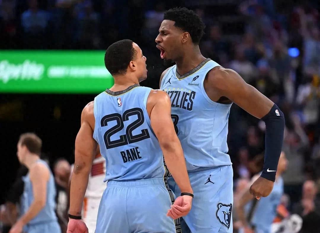 爱游戏登陆入口赛后NBA季后赛焦点战，孟菲斯灰熊远射贴柱，底气十足，控场能力受关注的简单介绍